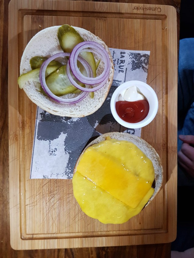 צ'יזבורגר של בוואריה אשדוד